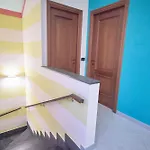La Riviera Dei Colori Apartment *